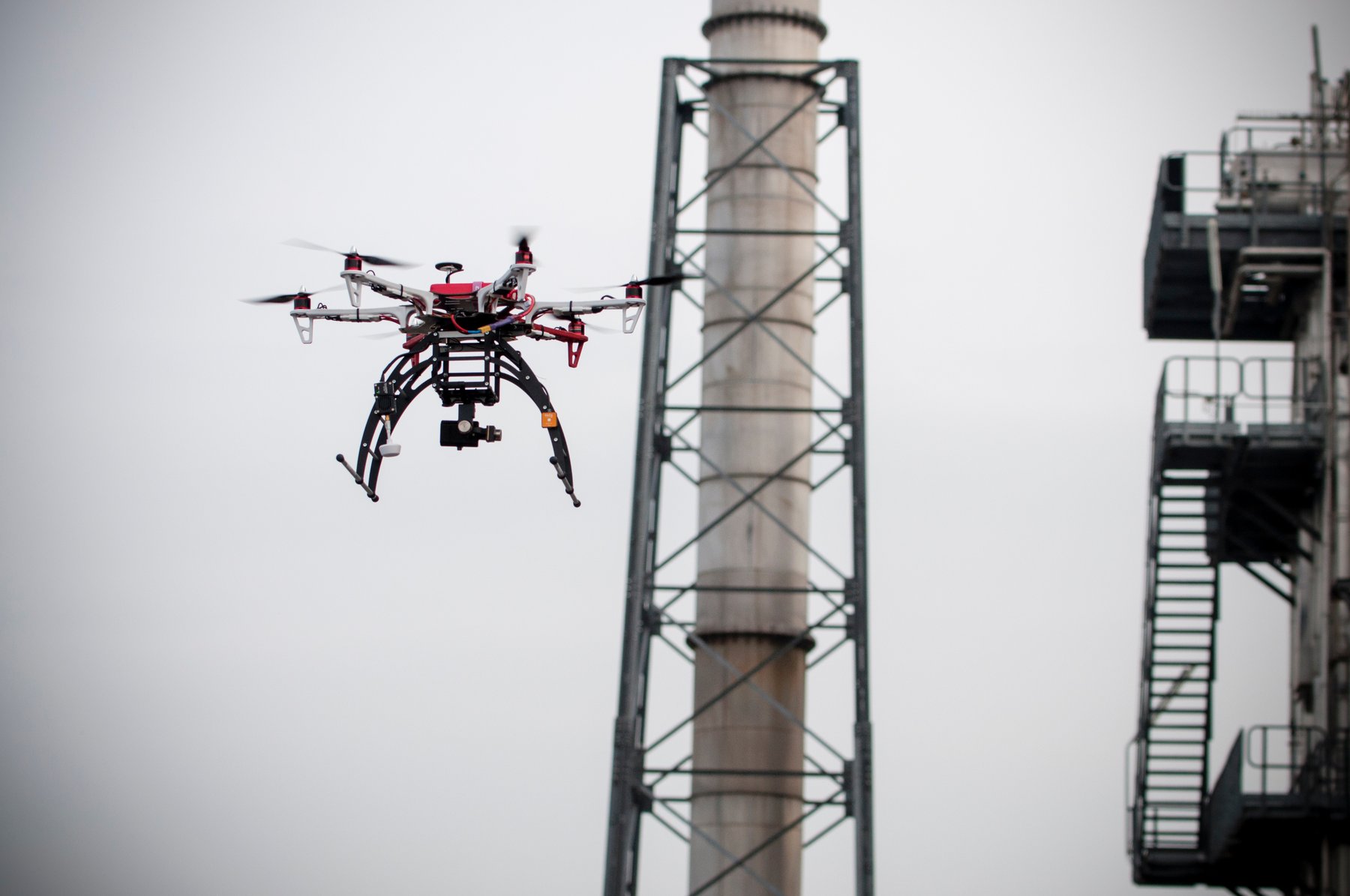 бомбардировка нпз в новошахтинске. завод роснефть рязань. площадь рязанского нефтезавода. нпз роснефть рязань. новошахтинск нзнп беспилотник.